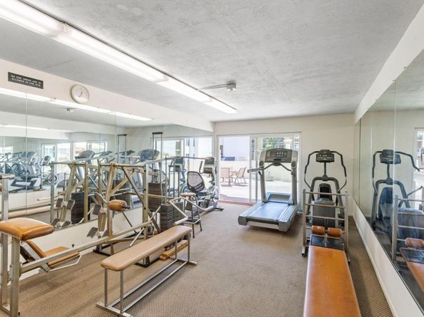 288 Whitmore Street 215, Oakland CA 94611
