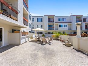 288 Whitmore Street 215, Oakland CA 94611