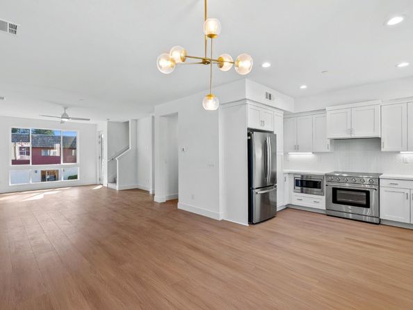 931 Woodside Road, Redwood City CA 94061