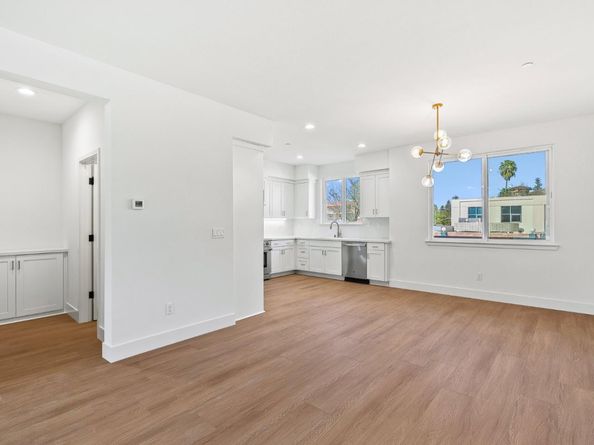 931 Woodside Road, Redwood City CA 94061