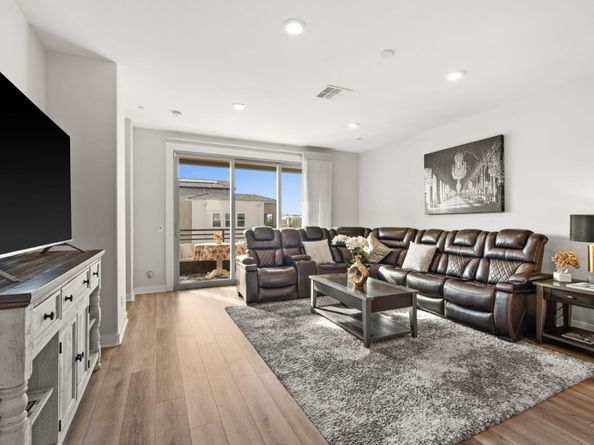 202 Keeper, Irvine CA 92618