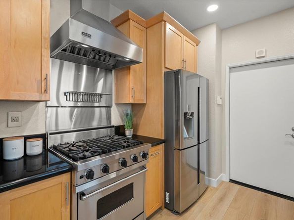 272 McDonnel Road, Alameda CA 94502