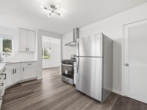 7876 Bancroft Avenue, Oakland CA 94605