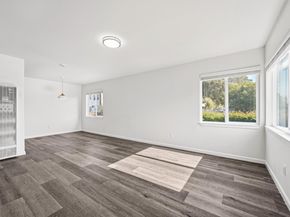 7876 Bancroft Avenue, Oakland CA 94605