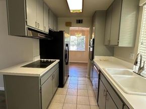 995 Henderson Avenue, Sunnyvale CA 94086