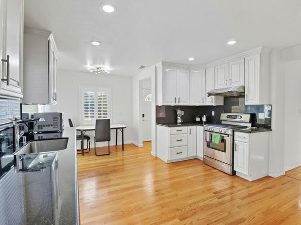 223 San Carlos Avenue, Redwood City CA 94061