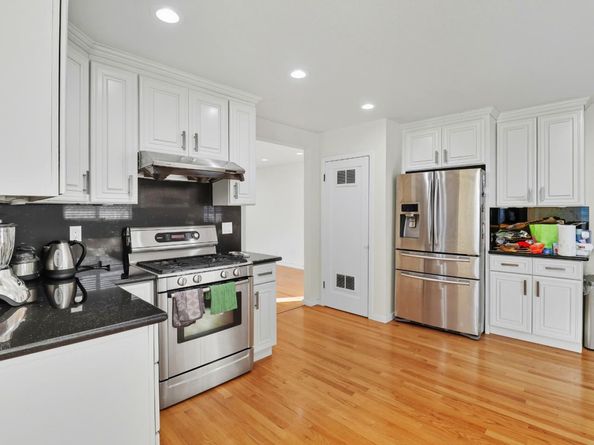 223 San Carlos Avenue, Redwood City CA 94061