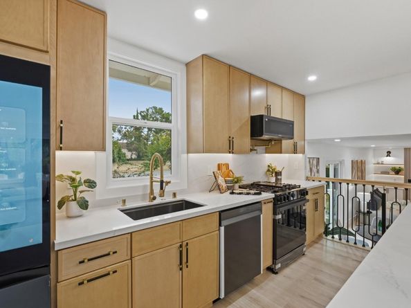 422 Liquidambar Way, Sunnyvale CA 94086