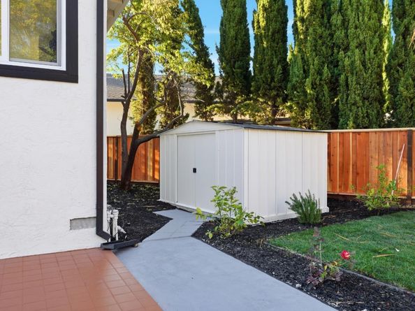 422 Liquidambar Way, Sunnyvale CA 94086