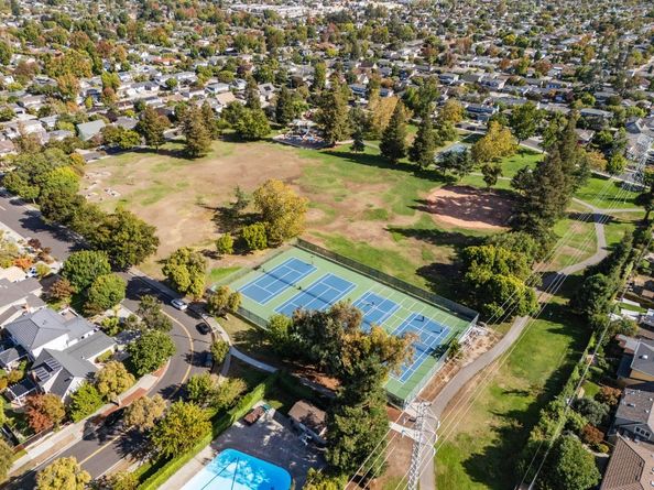 2772 Quinto Way, San Jose CA 95124