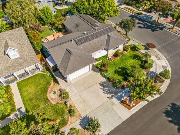 2772 Quinto Way, San Jose CA 95124