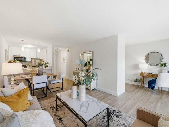 707 Fathom Drive 108, San Mateo CA 94404