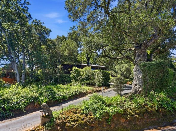9 Russell Avenue, Portola Valley CA 94028