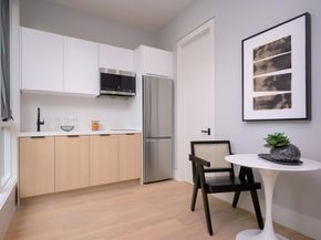 1027 Waverley Street, Palo Alto CA 94301