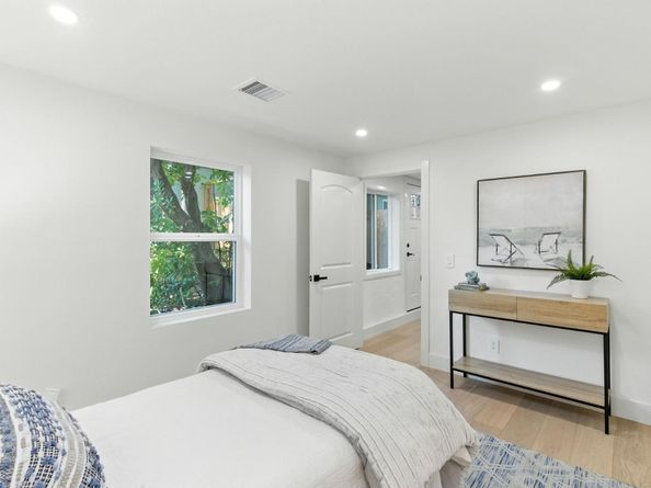 731 Valota Road, Redwood City CA 94061