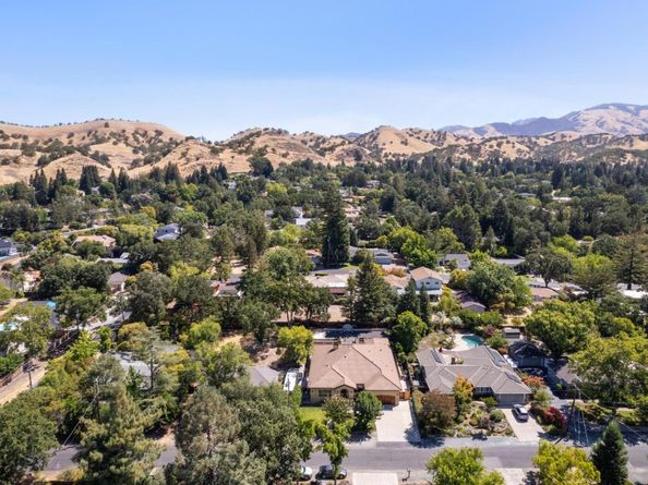 716 Rosewood Drive, Walnut Creek CA 94596