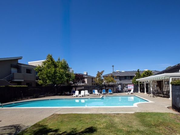 212 Albacore Lane, Foster City CA 94404