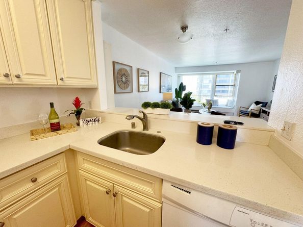 763 Franklin Street 420, Oakland CA 94607