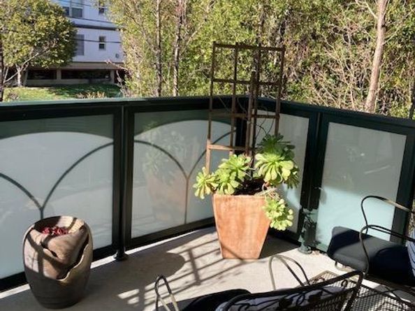 10 Crystal Springs Road 2214, San Mateo CA 94402