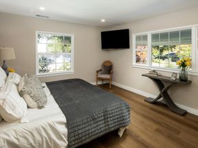 706 University Avenue, Los Altos CA 94022