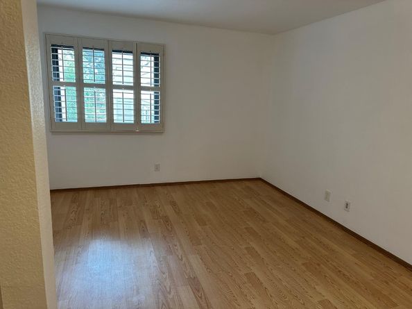 808 Red Leaf Court, San Francisco CA 94134