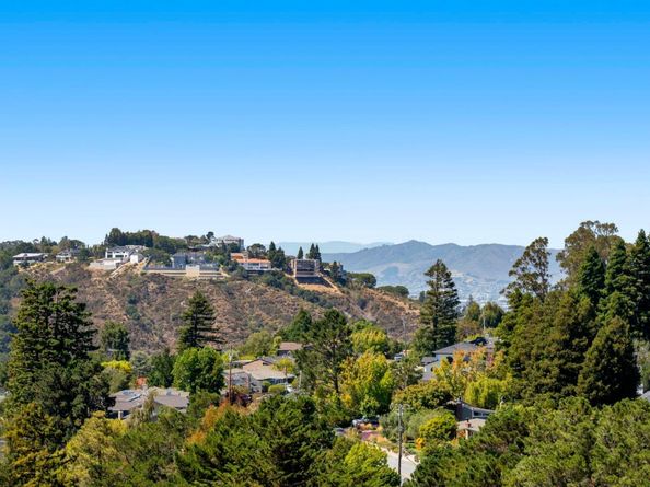 128 Rosewood Lane Lane, San Mateo CA 94402