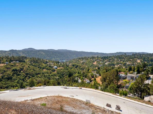 128 Rosewood Lane Lane, San Mateo CA 94402