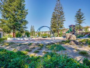 589 San Remi Terrace 55, Sunnyvale CA 94085