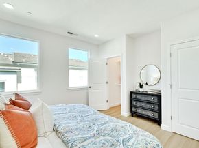 589 San Remi Terrace 55, Sunnyvale CA 94085