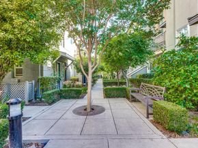 589 San Remi Terrace 55, Sunnyvale CA 94085