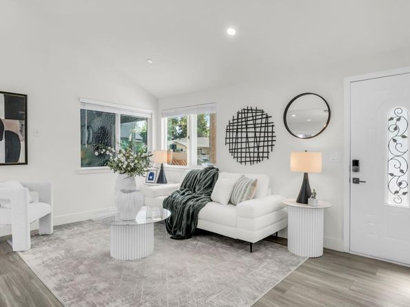 186 Fair Oaks Street, Mountain View CA 94040