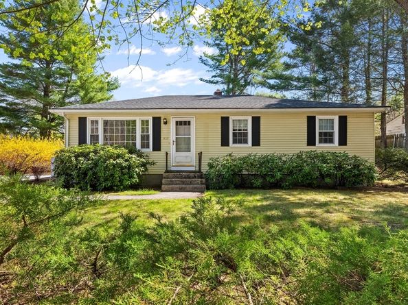108 Beth Ave, Leominster MA 01453