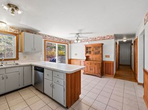 108 Beth Ave, Leominster MA 01453