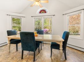39 Leonard St, Carver MA 02330