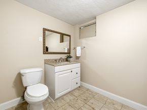 98 Blossomcrest Rd, Lexington MA 02421