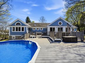 98 Blossomcrest Rd, Lexington MA 02421