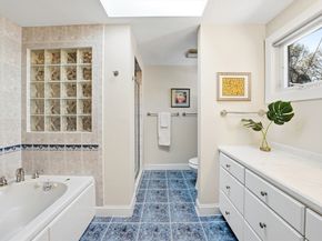 98 Blossomcrest Rd, Lexington MA 02421