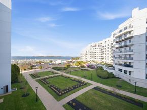 2001 Marina Dr 312, Quincy MA 02171