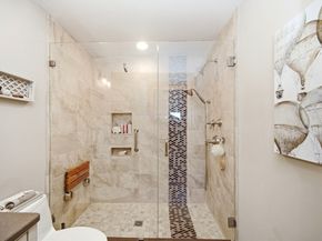 2001 Marina Dr 312, Quincy MA 02171