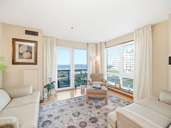 2001 Marina Dr 312, Quincy MA 02171