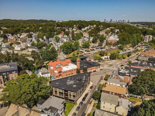 46 Belgrade Ave 2, Boston MA 02131