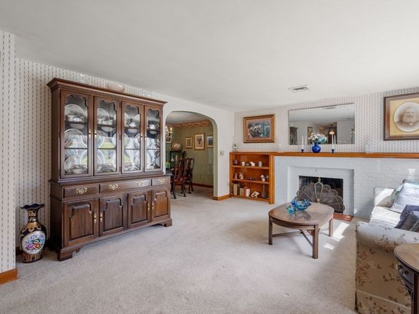 13 Sheffield Road, Natick MA 01760