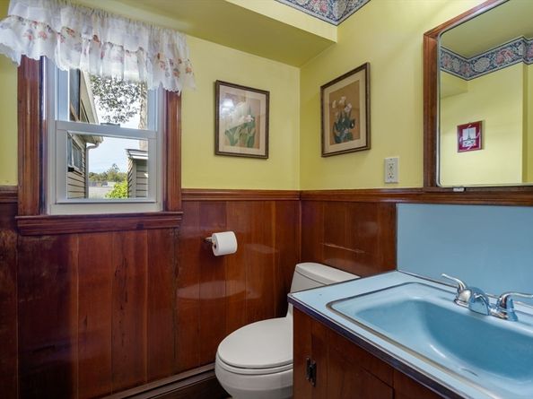 13 Sheffield Road, Natick MA 01760