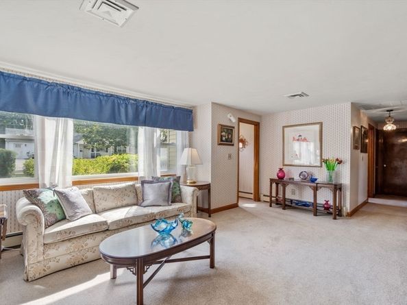 13 Sheffield Road, Natick MA 01760