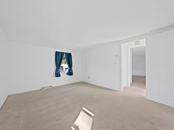 2 Winstead Lane, Weymouth MA 02189