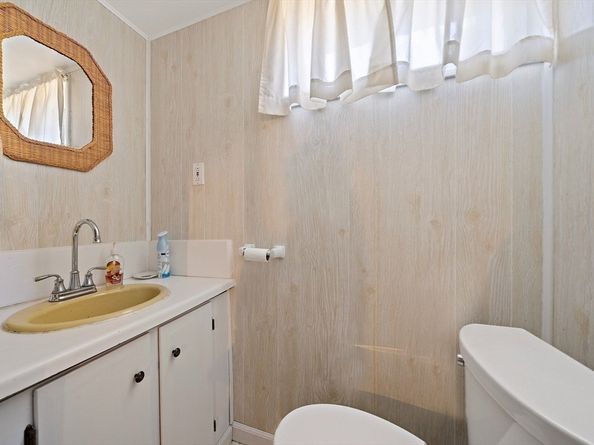 2 Winstead Lane, Weymouth MA 02189