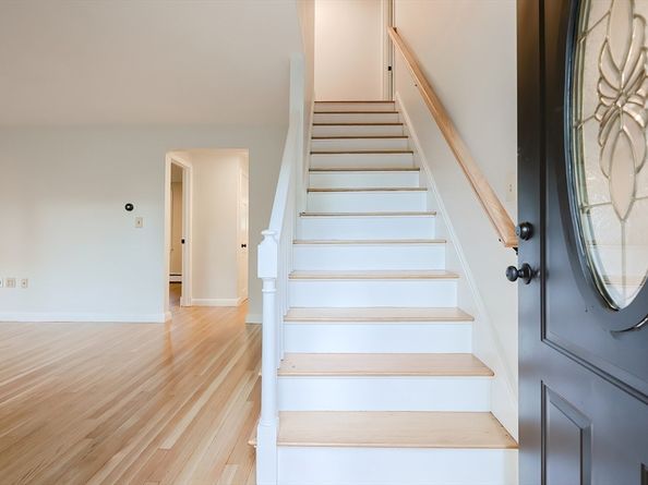 69 Morningside Dr, Walpole MA 02081