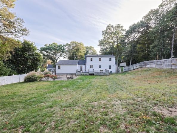 69 Morningside Dr, Walpole MA 02081