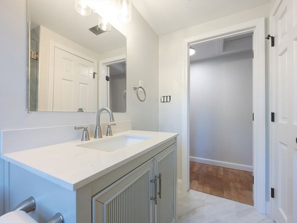 69 Morningside Dr, Walpole MA 02081