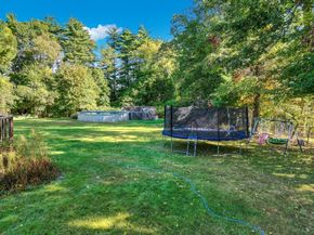 86 Pine St, Rochester MA 02770